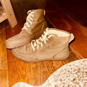 Sperry Brown Boots with Suede Finish and Rubber Sole